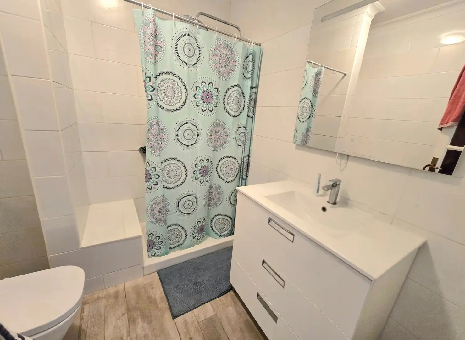 Baño de Piso en venta en El Rosario con Amueblado y Piscina comunitaria