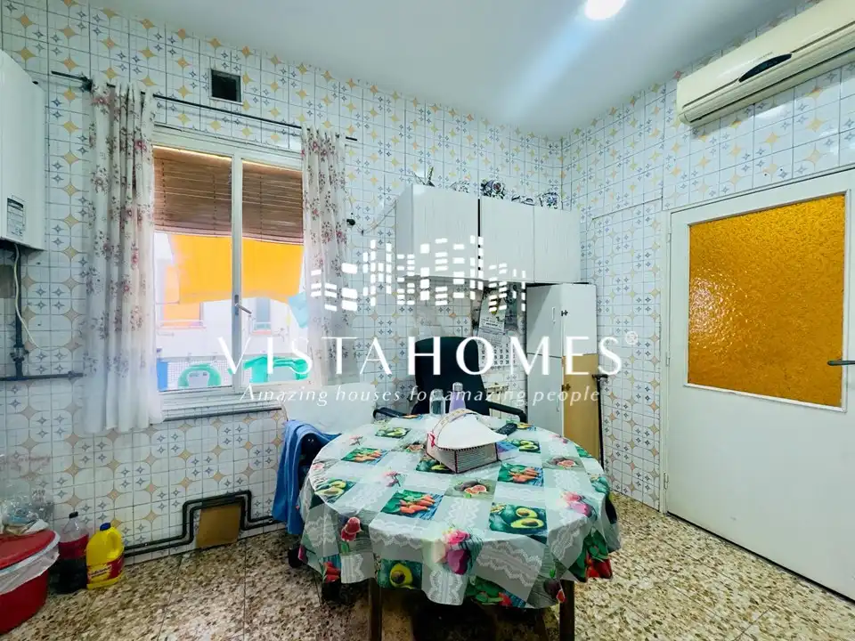 Schlafzimmer von Wohnung zum Verkauf in Madrid mit Klimaanlage, Heizung und Balkon