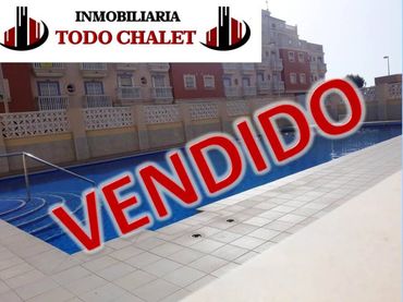 Apartament amb piscina en venda a Roquetas de Mar ciudad
