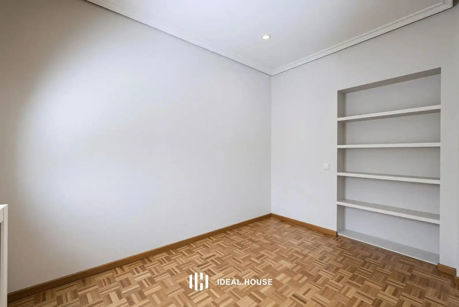 Flat for rent in Madrid  with Air Conditioner, Heating and Parquet flooring