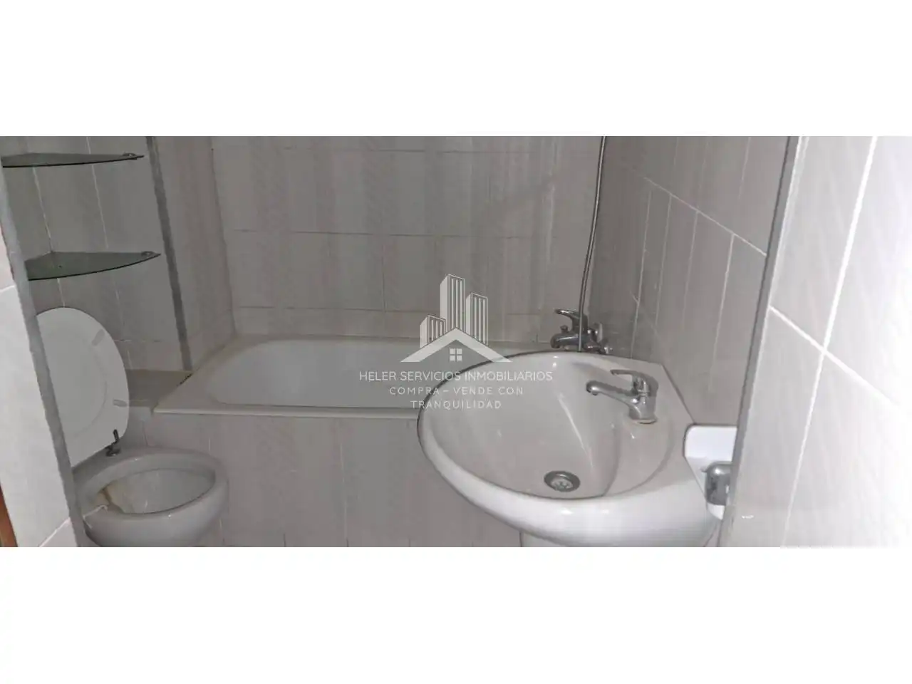 Bathroom of Flat for rent in Ribesalbes