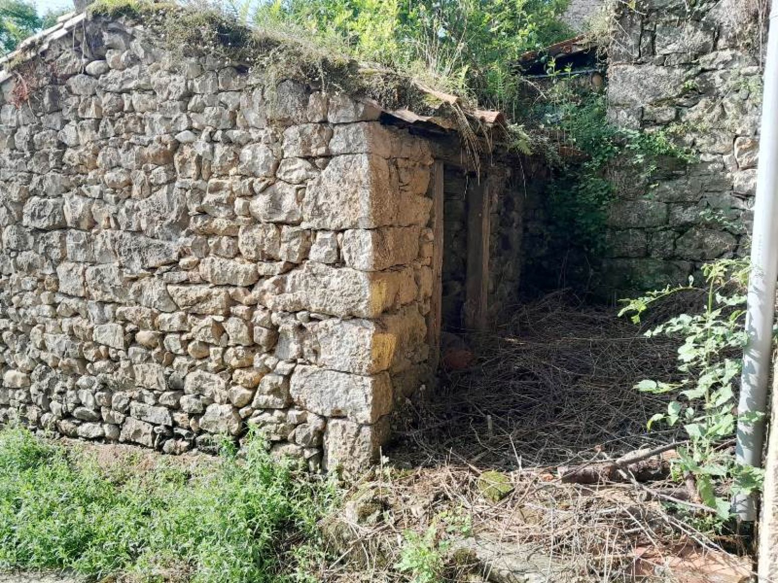 Vista exterior de Casa o xalet en venda en San Vicente de la Barquera amb Jardí privat i Traster