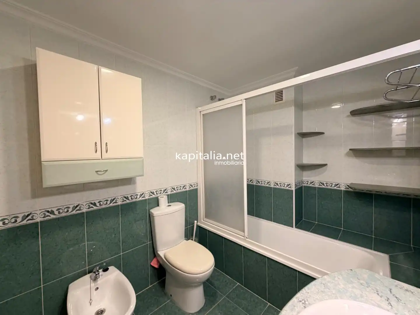 Bathroom of Flat for sale in Alcoy / Alcoi  with Air Conditioner, Heating and Private garden