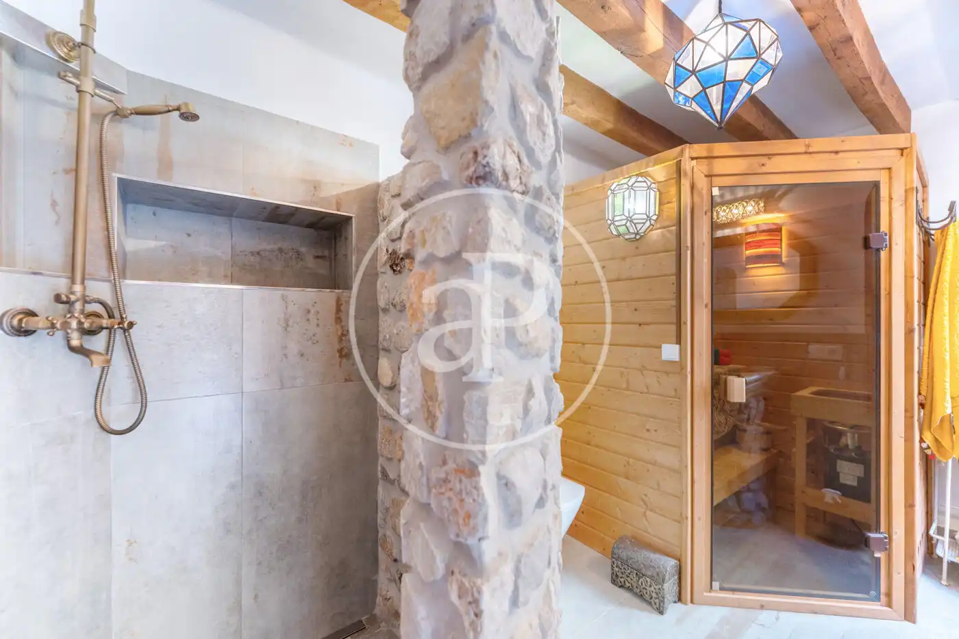 Baño de Casa adosada en venta en Mancor de la Vall con Aire acondicionado, Calefacción y Jardín privado