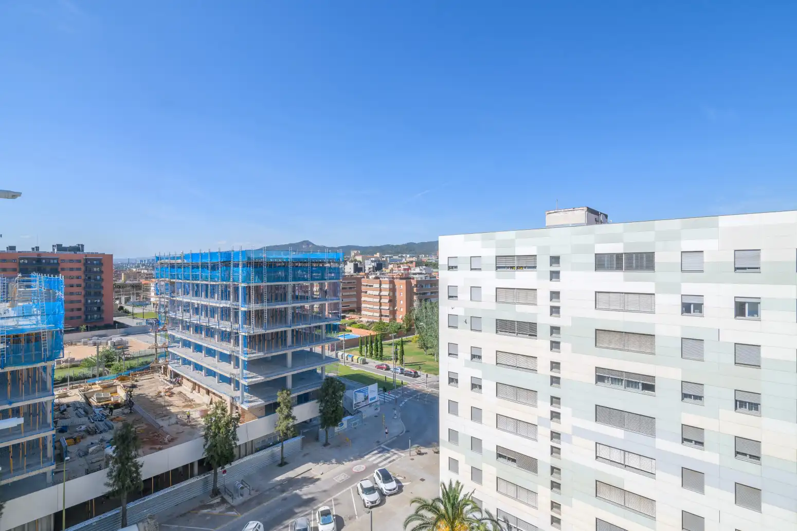 Exterior view of Flat for sale in Cornellà de Llobregat  with Air Conditioner, Heating and Storage room