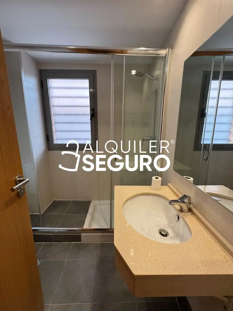 Bany de Estudi de lloguer en Málaga amb Aire condicionat i Traster