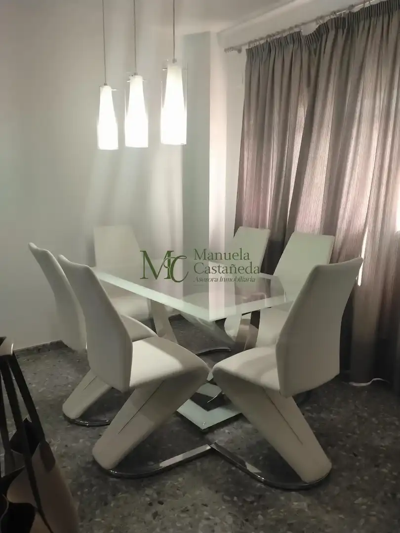 Duplexes for rent in Este