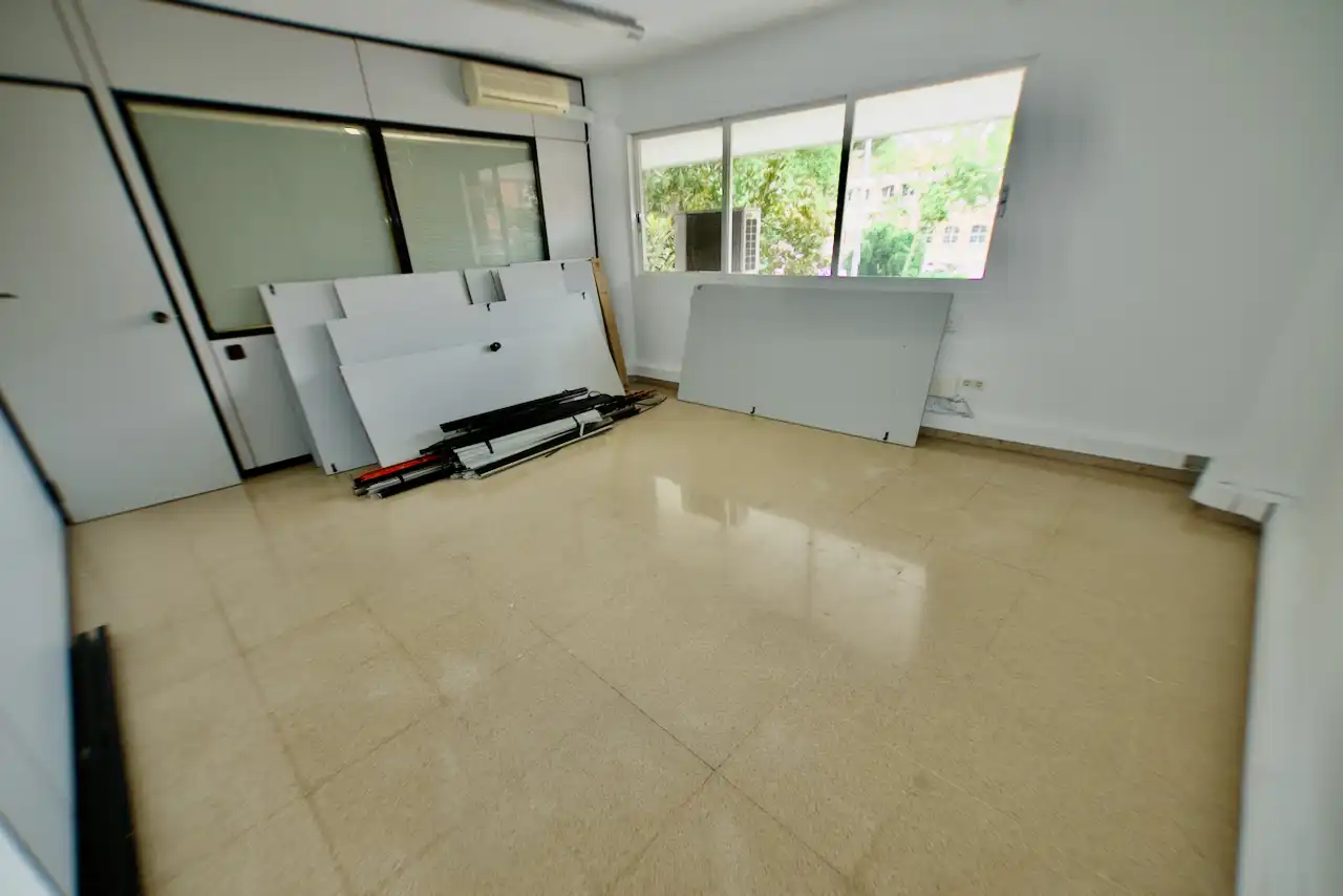 Oficina en venta en Terrassa con Aire acondicionado y Calefacción