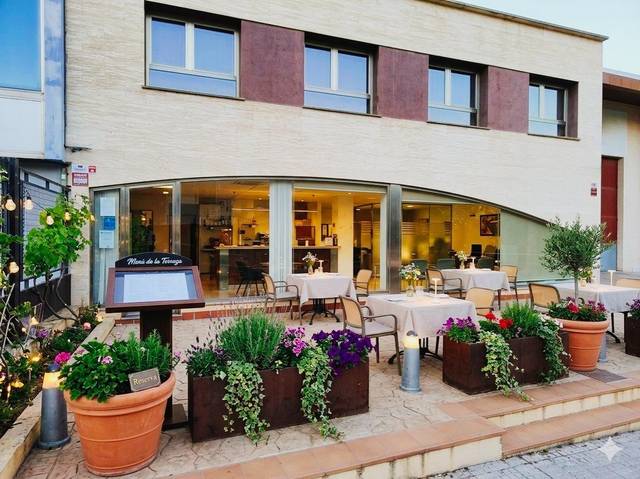 Local comercial en Alquiler en Son Anglada