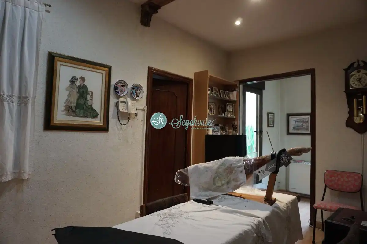 Habitación de Piso en venta en Segovia con Calefacción, Parquet y Terraza