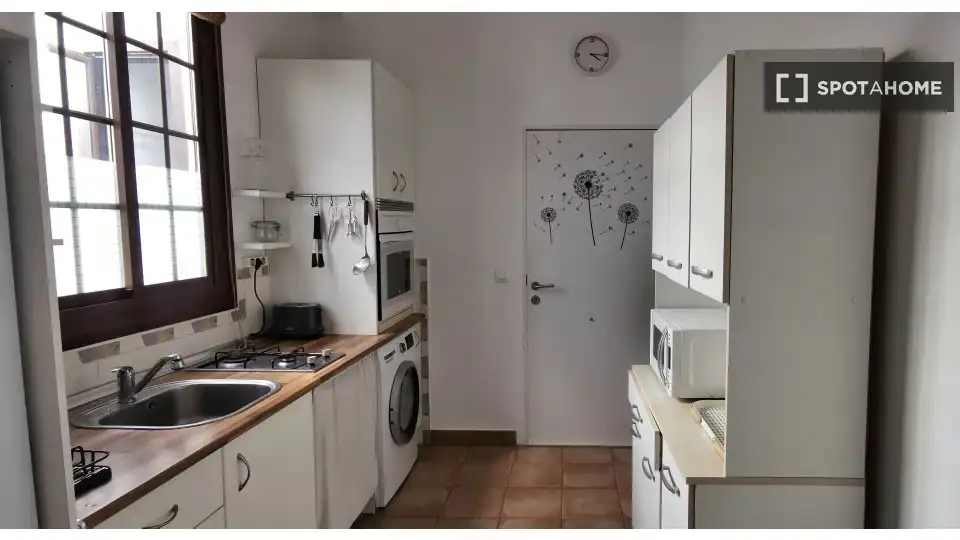Habitació a Sevilla, Sevilla
