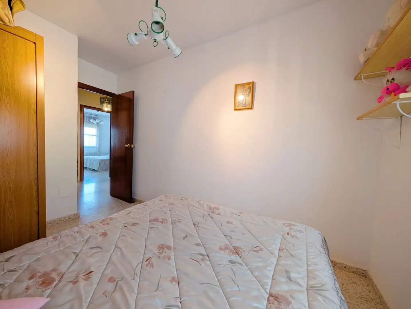 Dormitori de Casa adosada en venda en La Puebla de Híjar amb Calefacció, Terrassa i Traster