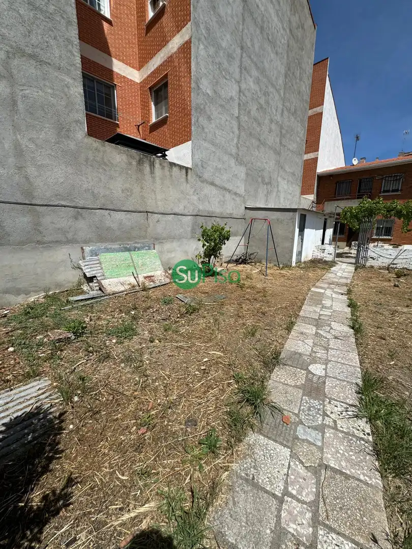 Casa adosada en venta en Avenida Rufino Rubio, 9, Yeles