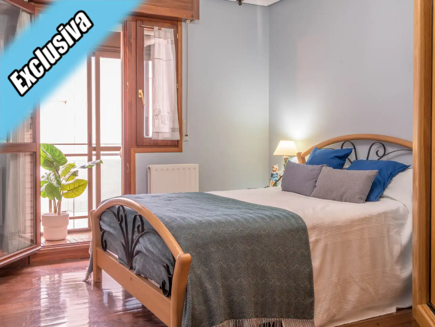 Habitación de Dúplex en venta en Santoña con Calefacción, Parquet y Terraza