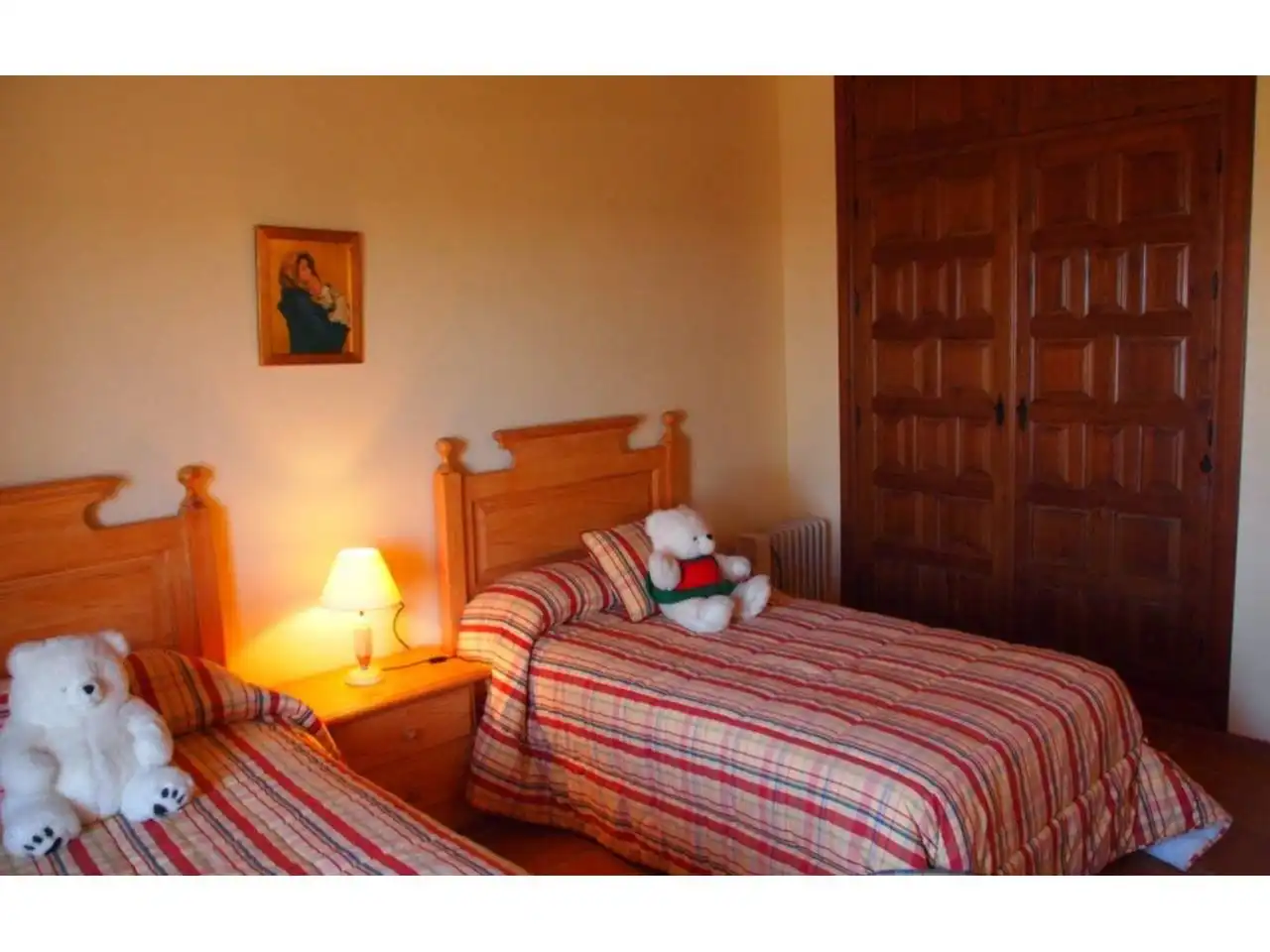 Schlafzimmer von Country house zum Verkauf in Santiponce mit Privatgarten, Terrasse und Schwimmbad