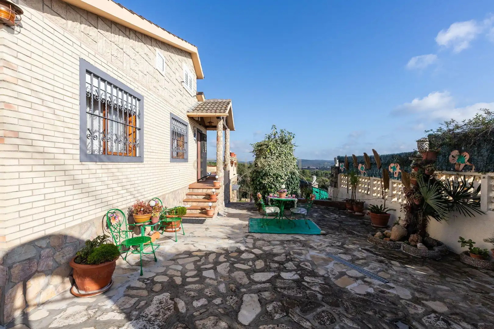 Terrassa de Casa o xalet en venda en Fogars de la Selva amb Jardí privat