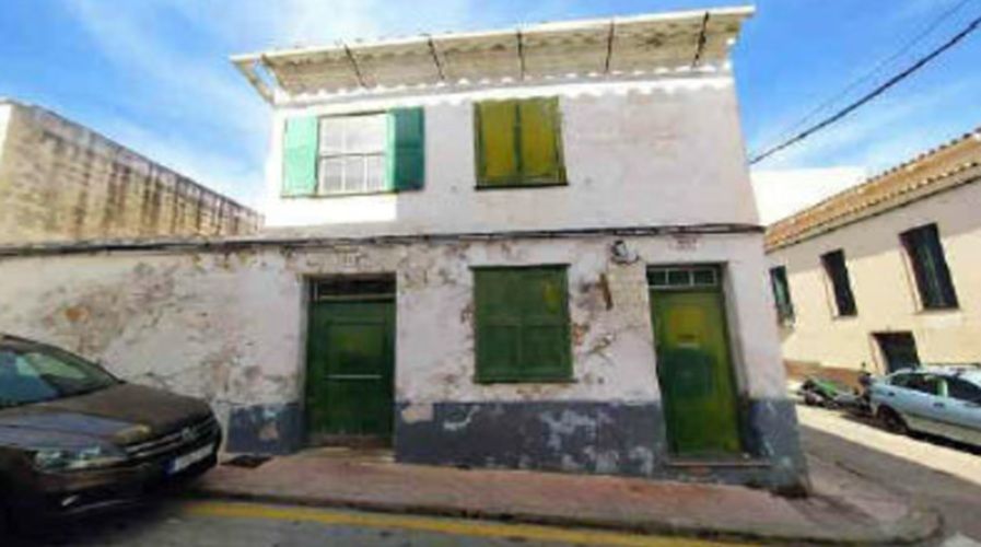Vista exterior de Pis en venda en Maó