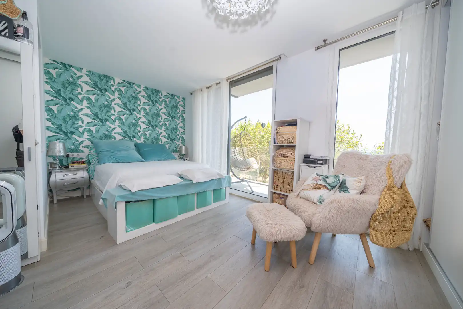 Schlafzimmer von Dachboden zum Verkauf in Calella mit Klimaanlage, Terrasse und Schwimmbad