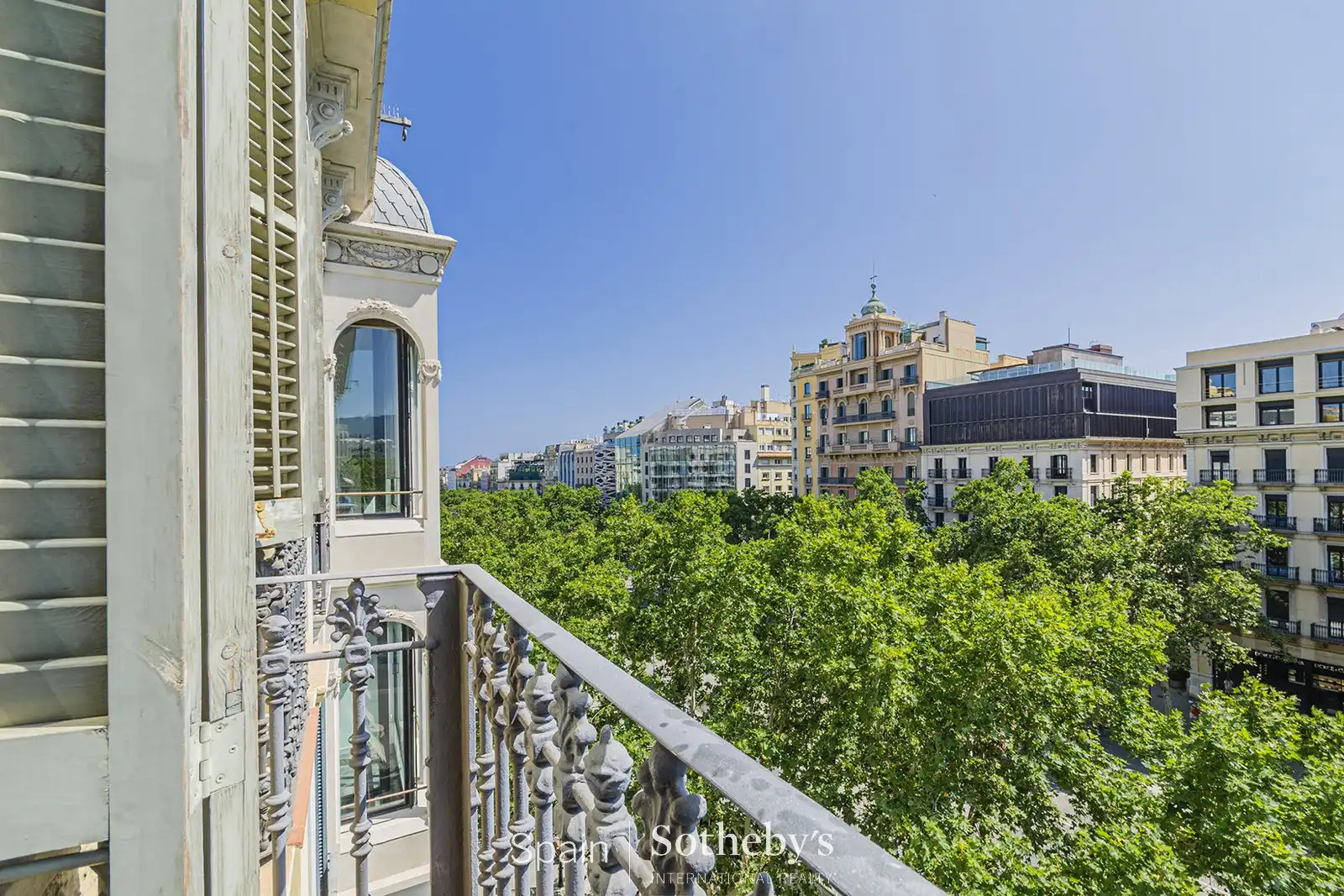 Vista exterior de Apartamento en venta en Barcelona con Calefacción y Terraza