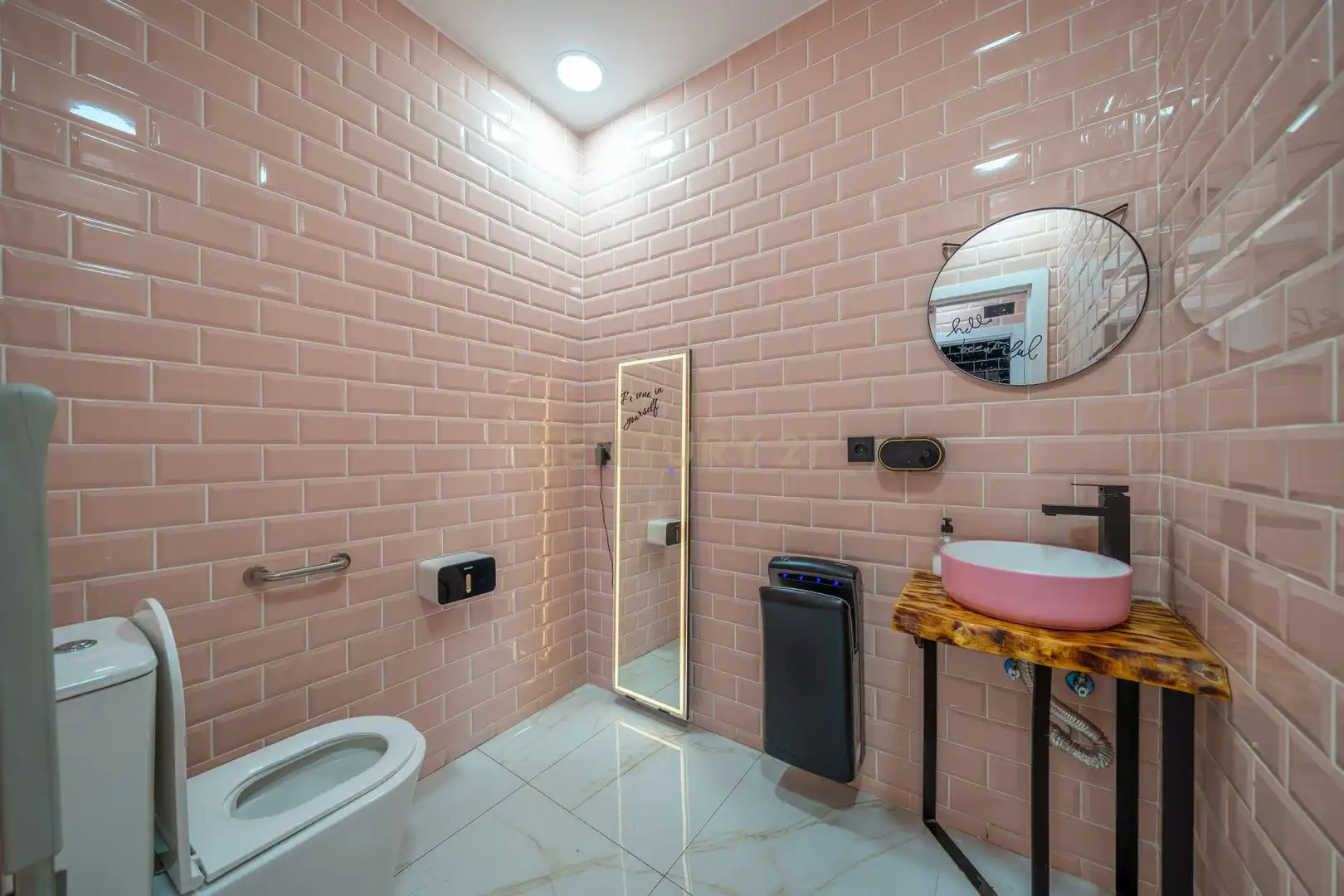 Local comercial en venda a Carrer de Cervantes, 91, Calella, Spain N2-95, imagen 19
