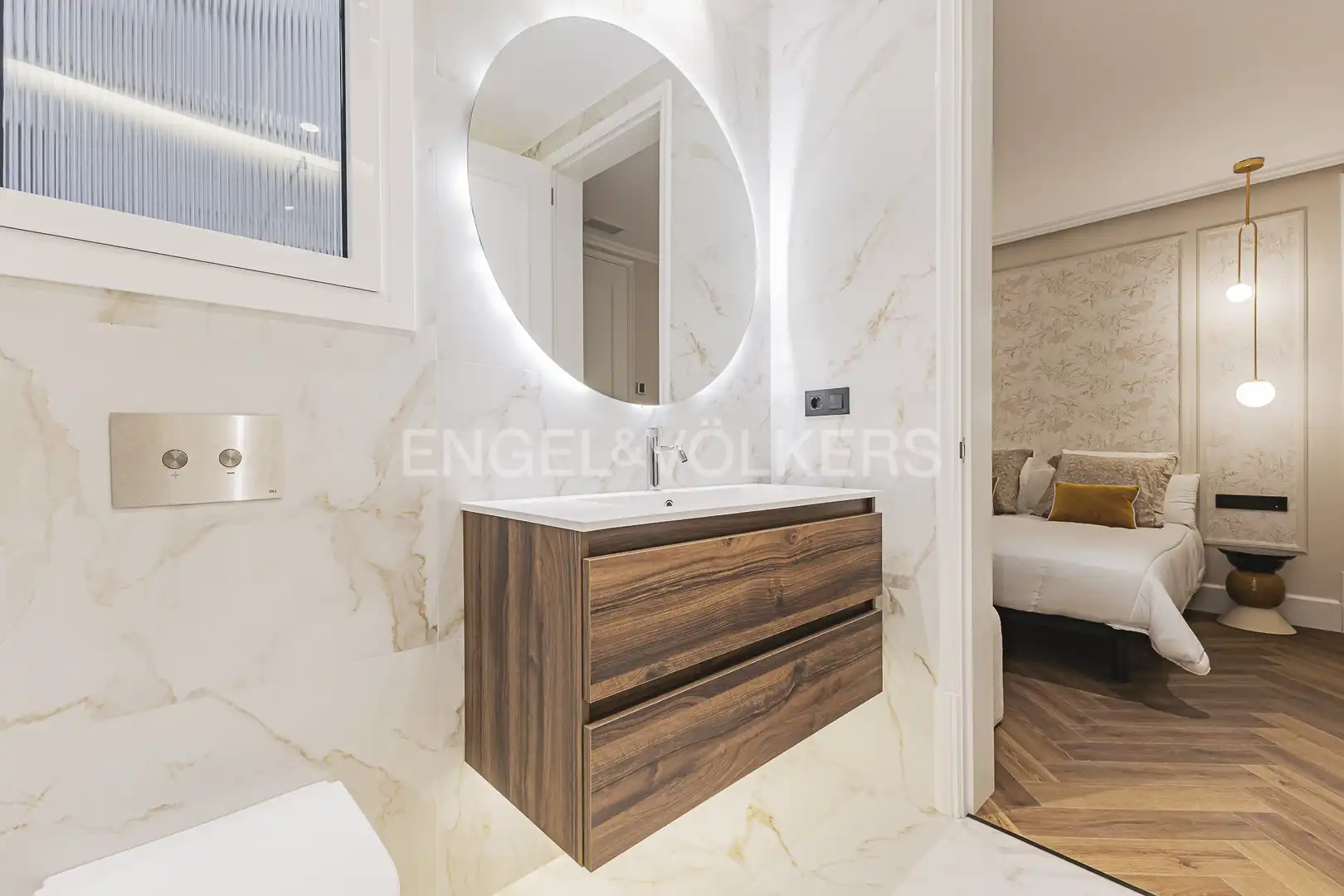 Baño de Piso de alquiler en Barcelona con Aire acondicionado, Calefacción y Parquet