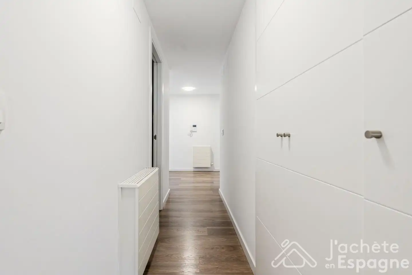 Flat for sale in Rocafort  with Air Conditioner and Terrace