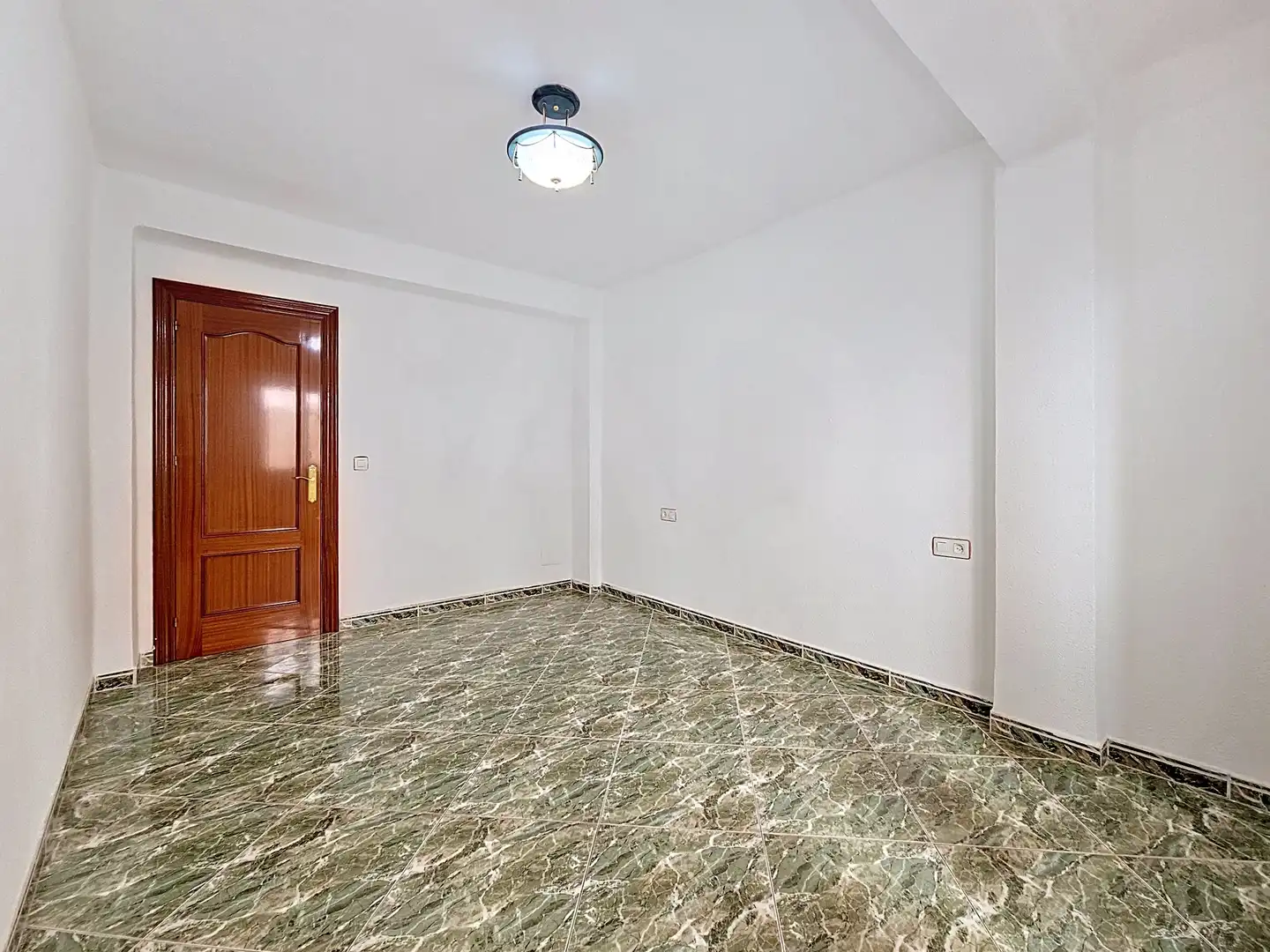 Bedroom of Flat for sale in Granada  with Heating