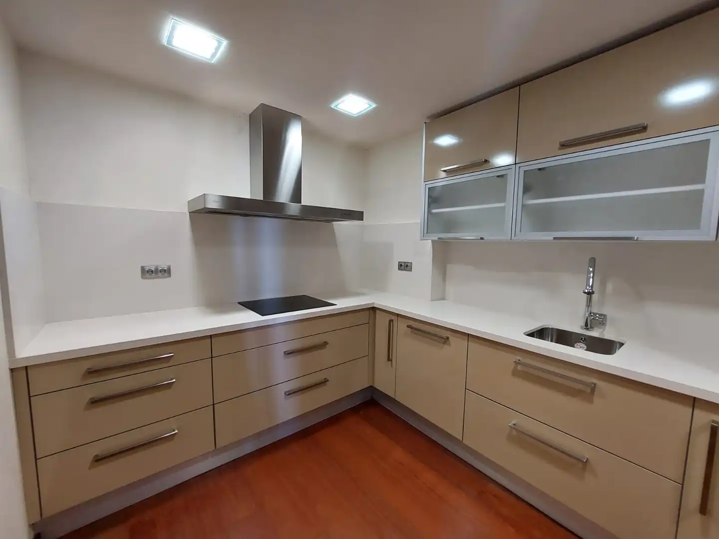 Dúplex de alquiler en Calle Estany, Nou Eixample Sud