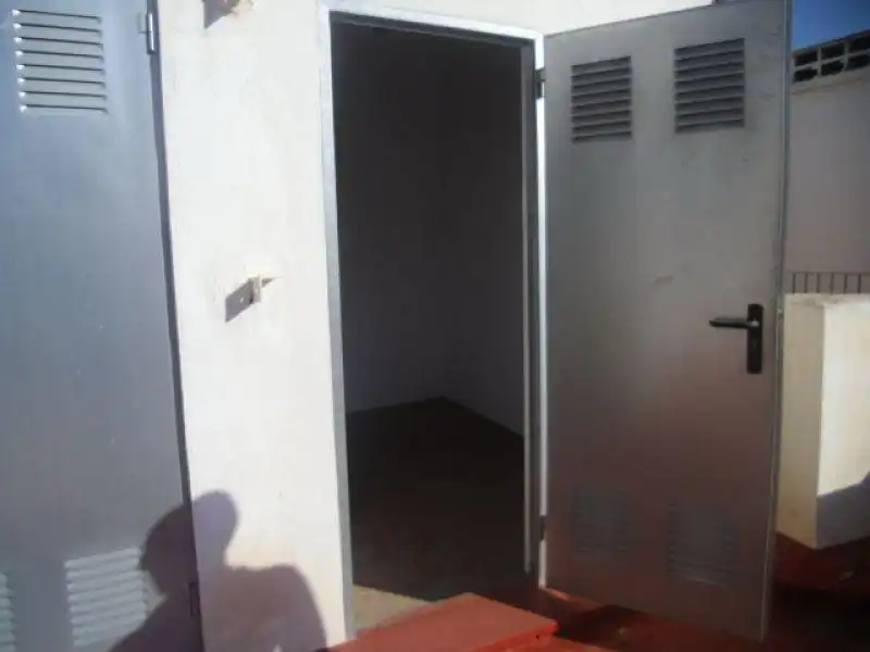Baño de Piso de alquiler en Elche / Elx con Aire acondicionado, Parquet y Trastero