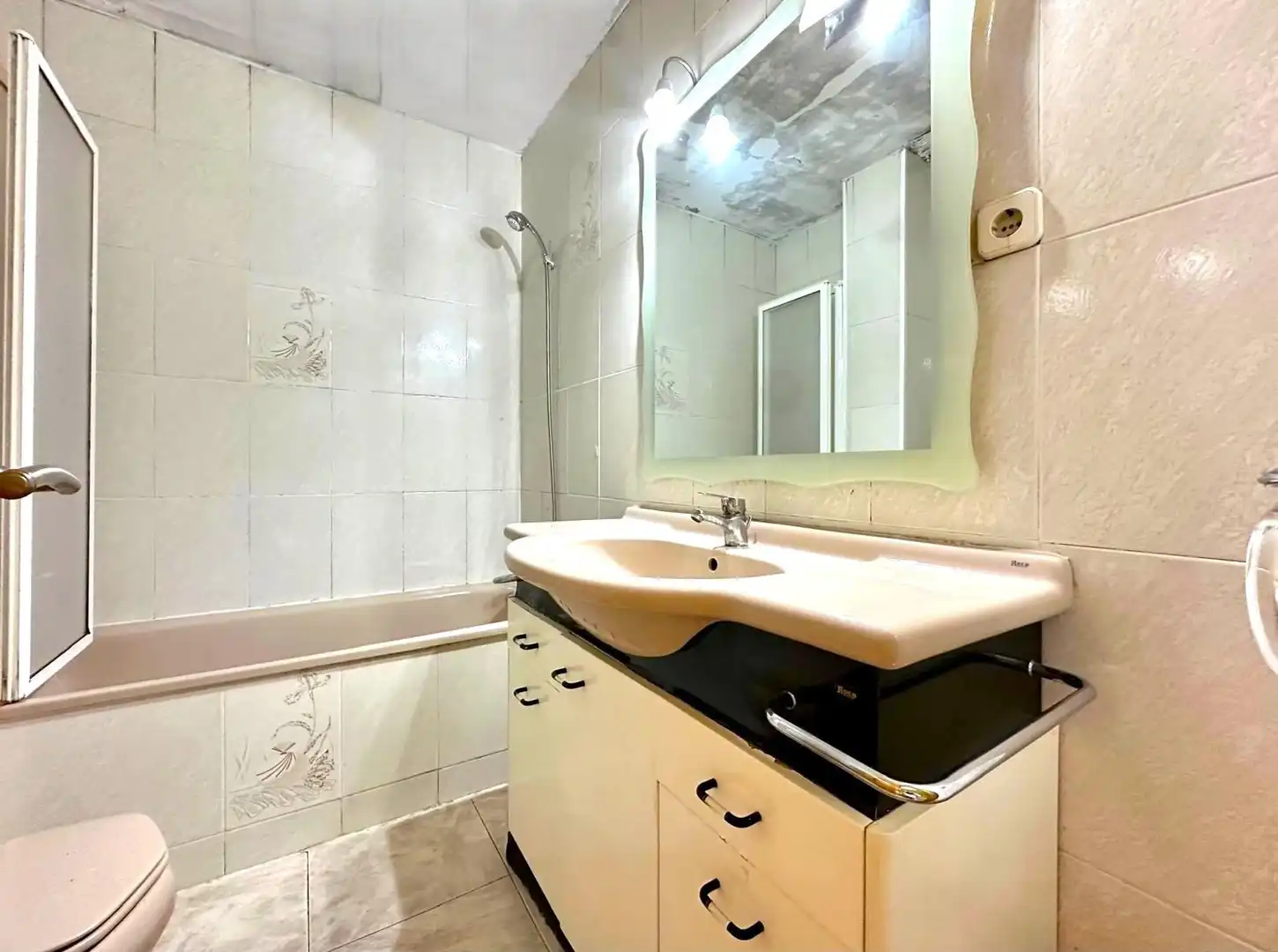 Baño de Casa o chalet en venta en Granollers con Aire acondicionado, Calefacción y Jardín privado