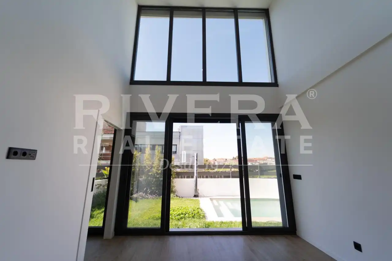 Jardín de Casa adosada en venta en Vigo  con Calefacción y Jardín privado