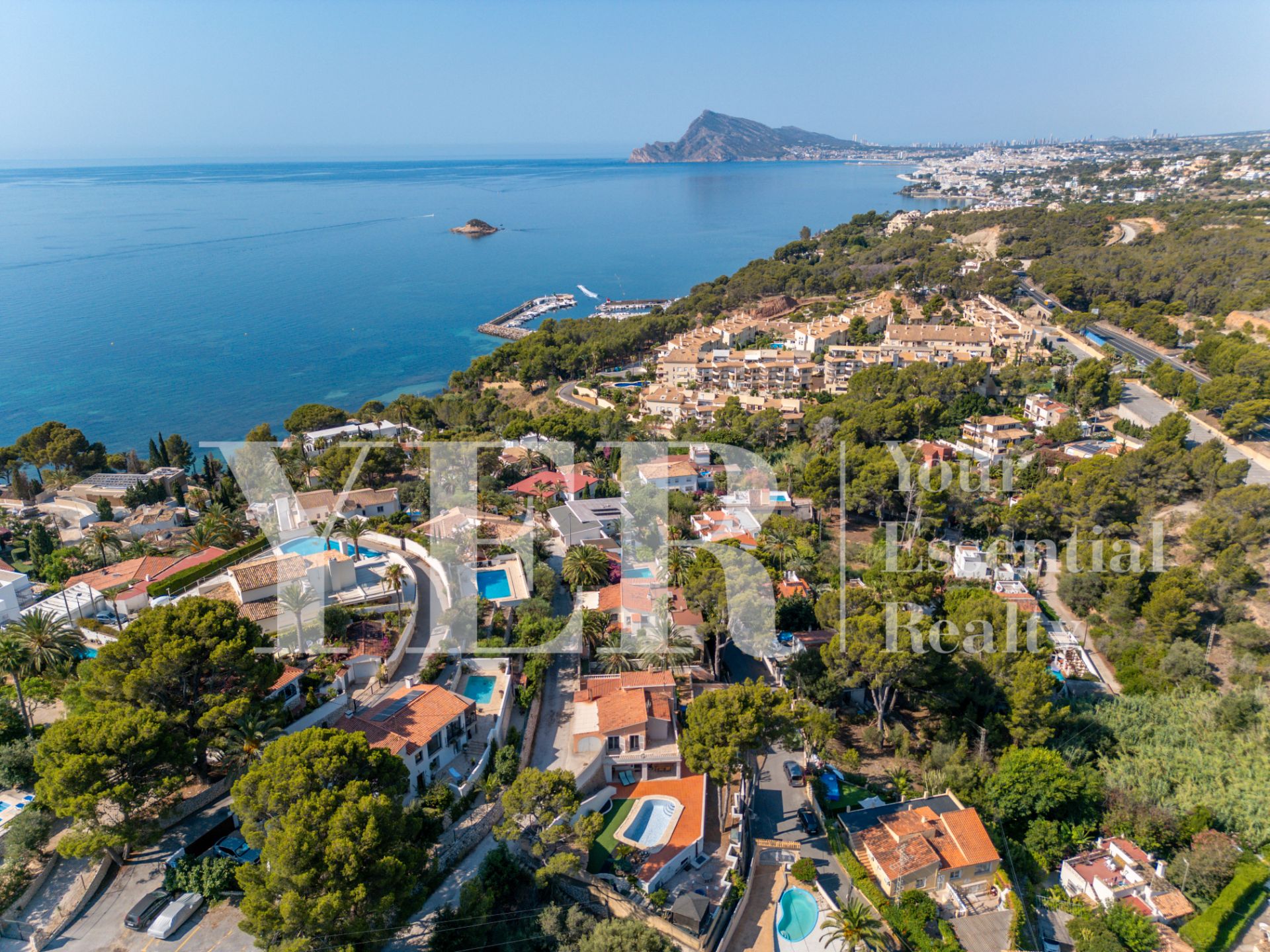 Vista exterior de Casa o xalet en venda en Altea amb Aire condicionat, Jardí privat i Terrassa