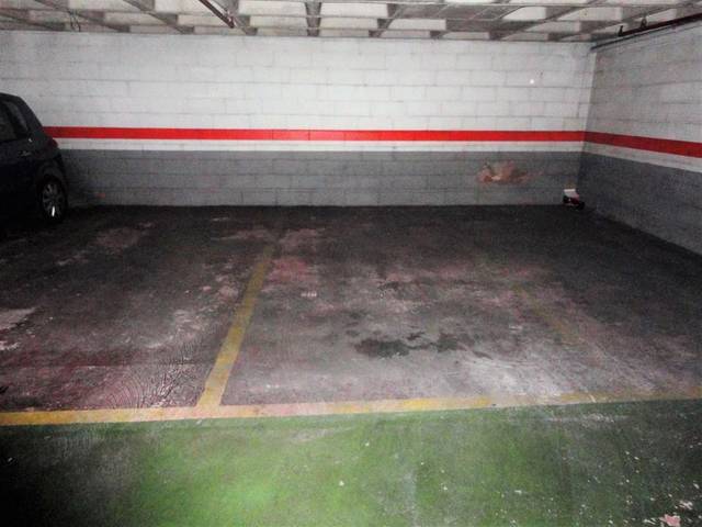 Garaje en Alquiler en Sant Vicenç Dels Horts