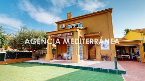 Oportunidad única en San Antonio de Benagéber, zona Colinas!