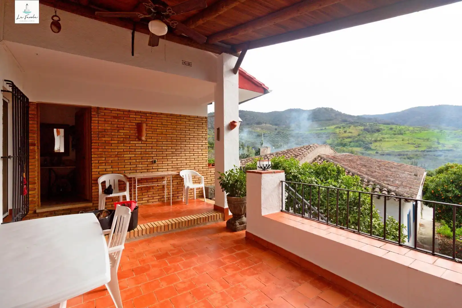 Terrassa de Casa o xalet en venda en Carratraca amb Aire condicionat, Jardí privat i Terrassa