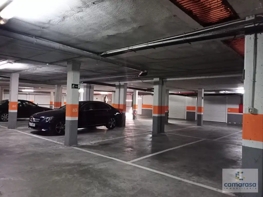 Garaje de alquiler en Calle Mancebo De Arevalo, 15, Sur