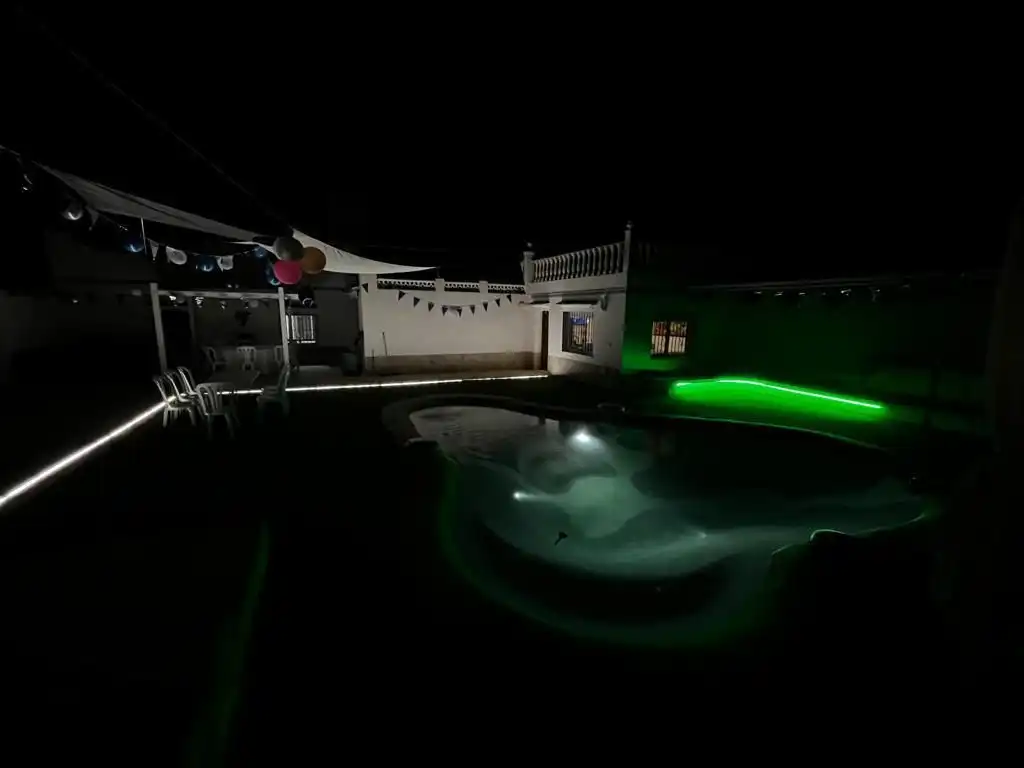Piscina de Casa o xalet de lloguer en Los Montesinos amb Aire condicionat, Calefacció i Jardí privat