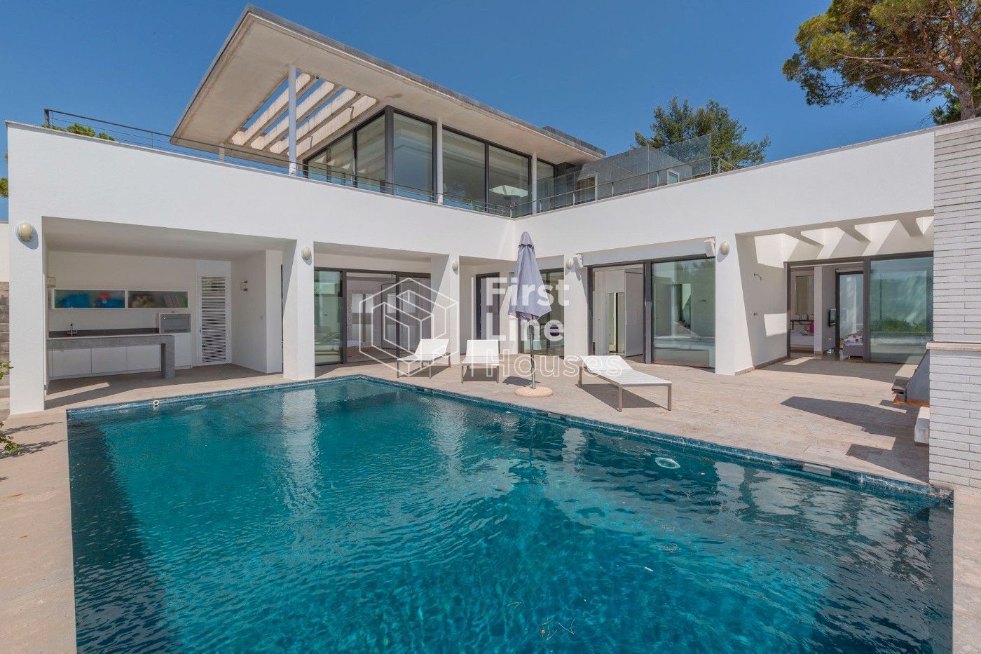 Swimming pool of House or chalet for sale in Caldes de Malavella  with Air Conditioner, Terrace and Storage room