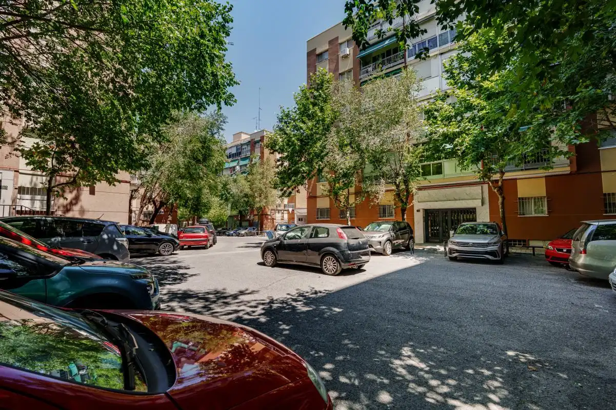 Vista exterior de Piso en venta en Madrid con Aire acondicionado, Calefacción y Terraza