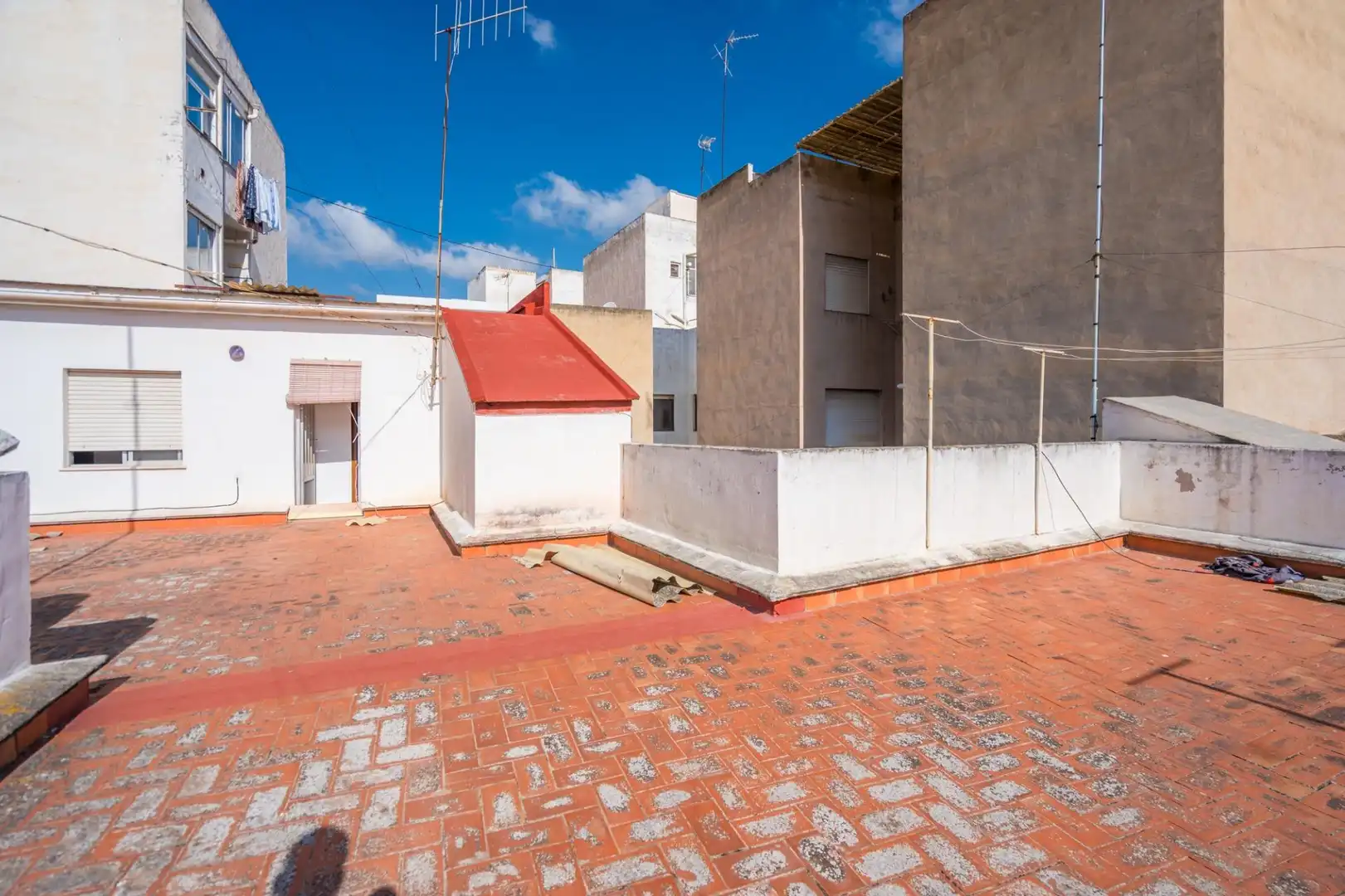 Vista exterior de Casa adosada en venta en Sagunto / Sagunt con Terraza
