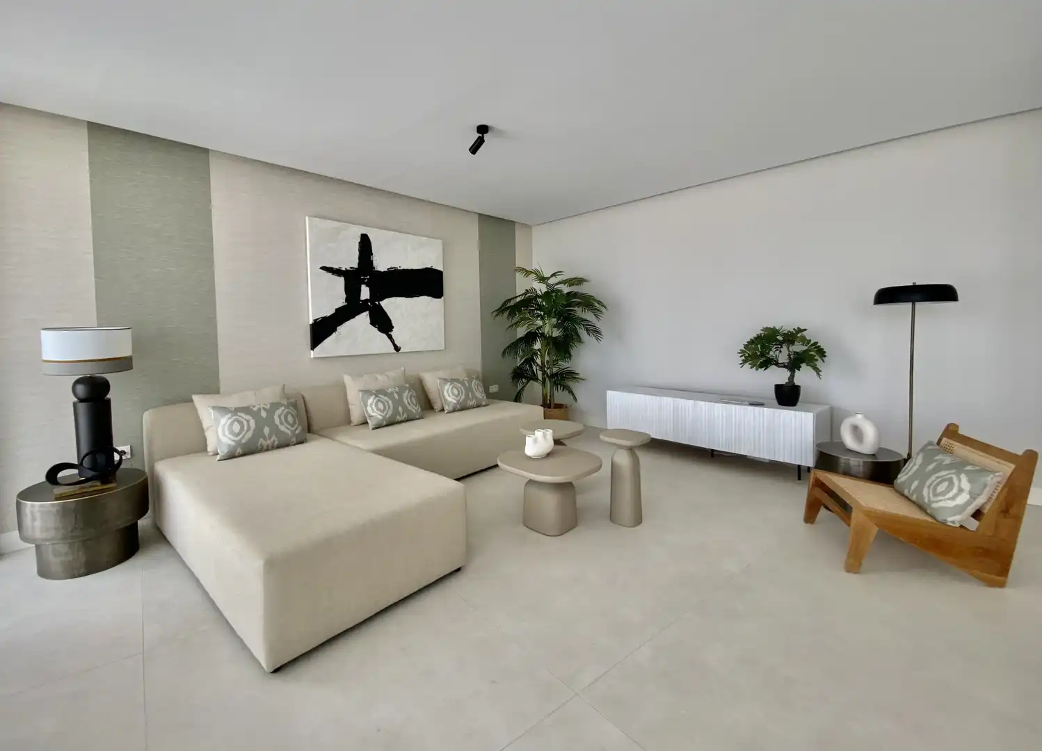 Sala de estar de Planta baja de alquiler en Estepona con Calefacción, Jardín privado y Terraza