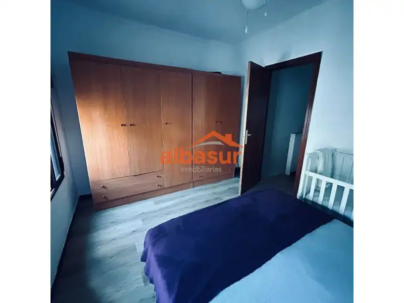 Dormitori de Casa o xalet en venda en Fernán-Núñez amb Aire condicionat, Terrassa i Moblat