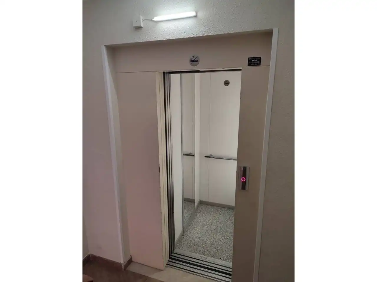 Gewerbefläche zum Verkauf in Calle Mercè Cabestany, imagen 15
