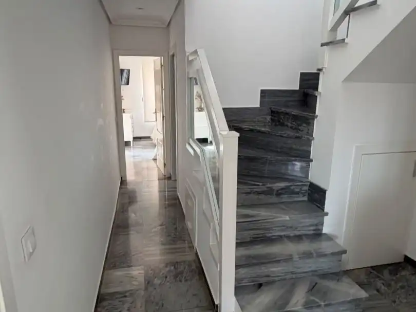 Maisonette zum Verkauf in Ciudad Real Capital mit Klimaanlage, Terrasse und Balkon