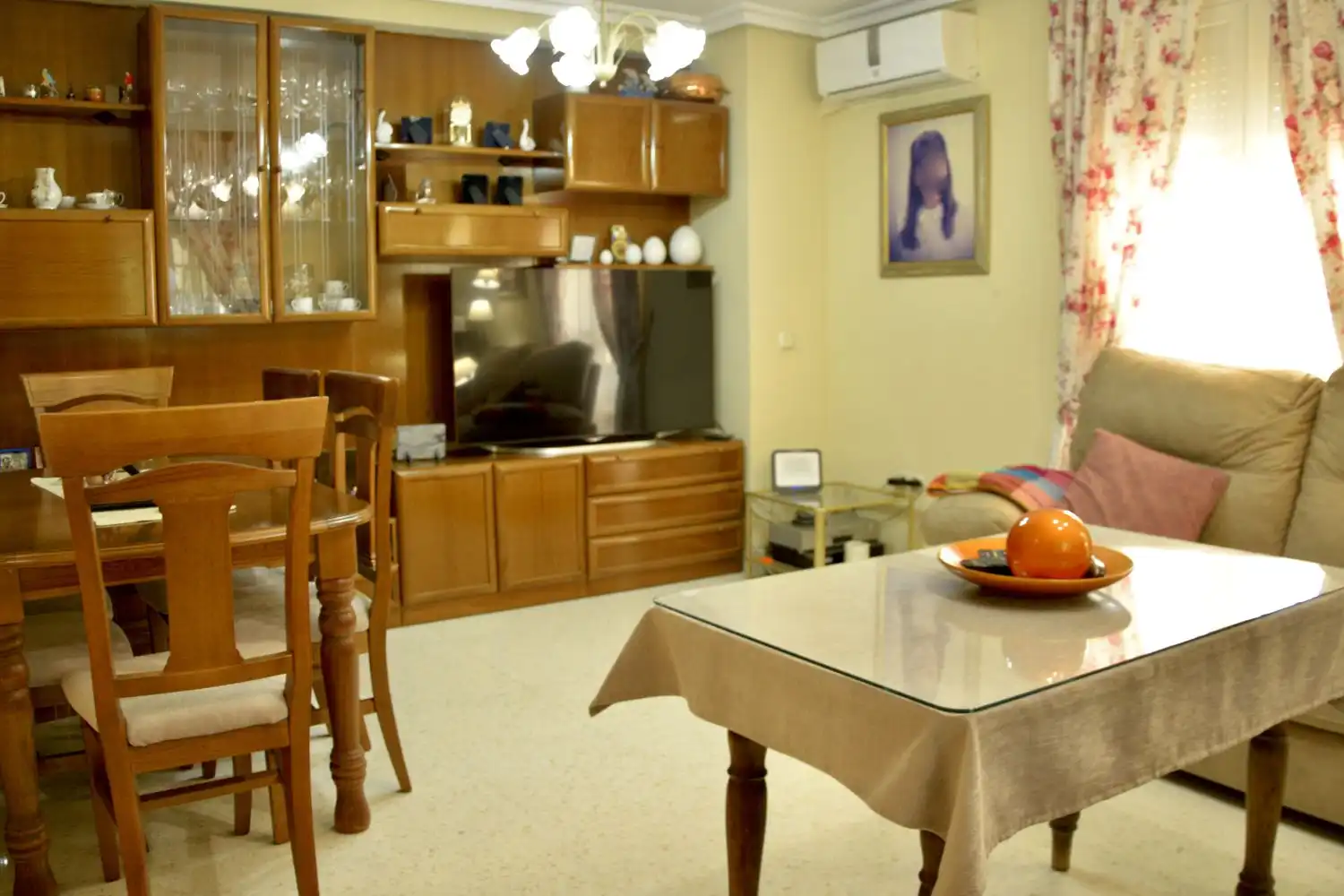 Sala d'estar de Casa o xalet en venda en Sevilla amb Aire condicionat i Traster