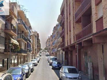 Pis amb balcó en venda a Calle CINC