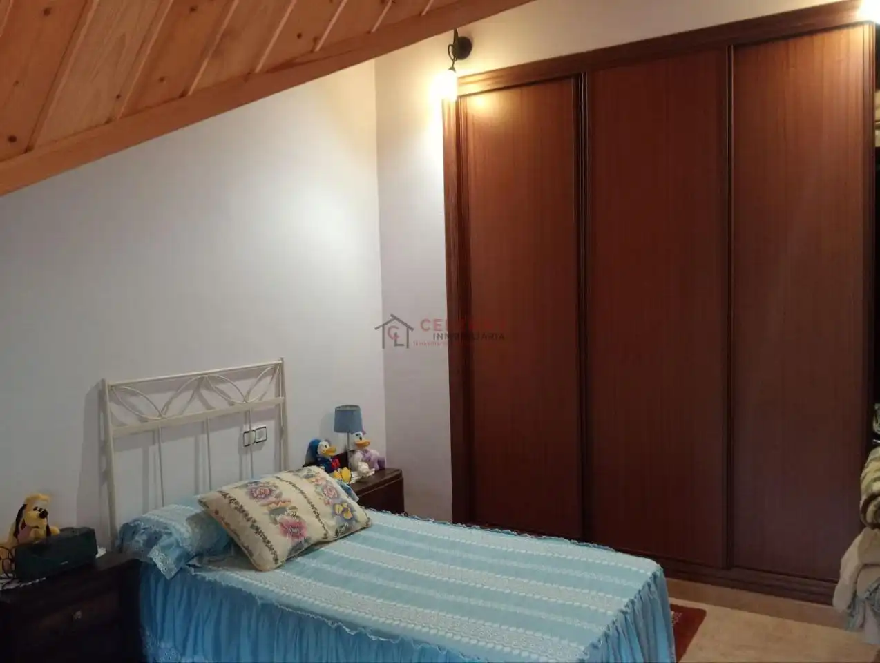 Bedroom of Houses for sale in Toén  with Heating, Private garden and Terrace