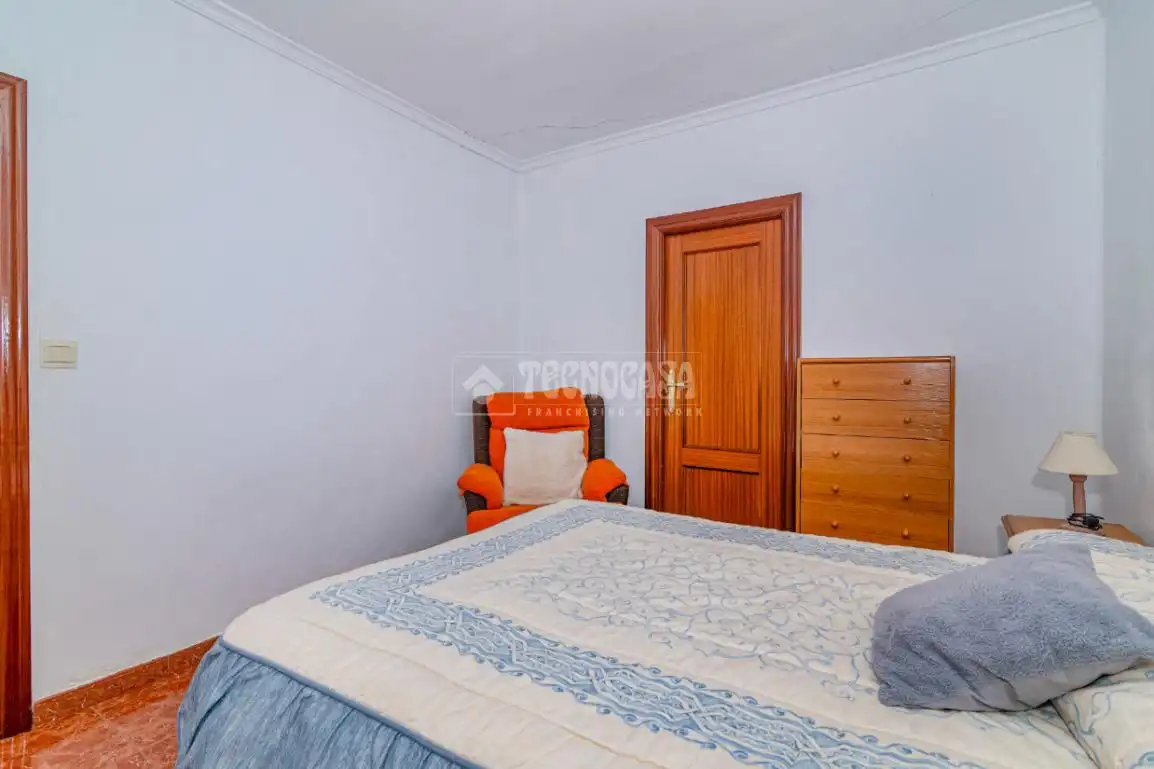 Habitación de Casa adosada en venta en Alhendín