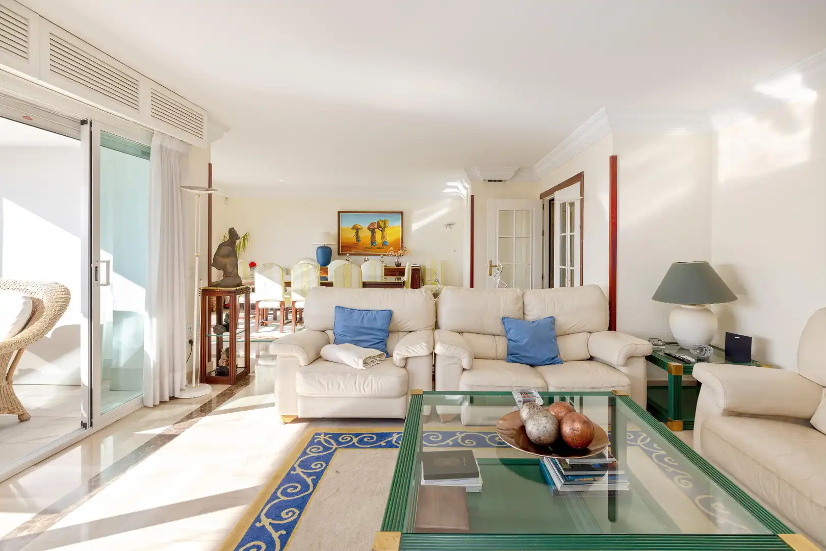 Sala de estar de Ático en venta en Marbella con Aire acondicionado, Calefacción y Terraza