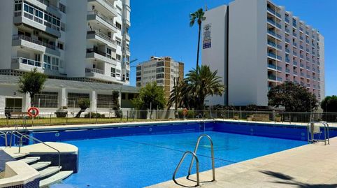 Apartamento con espectaculares vistas al mar en Puerto Marina.